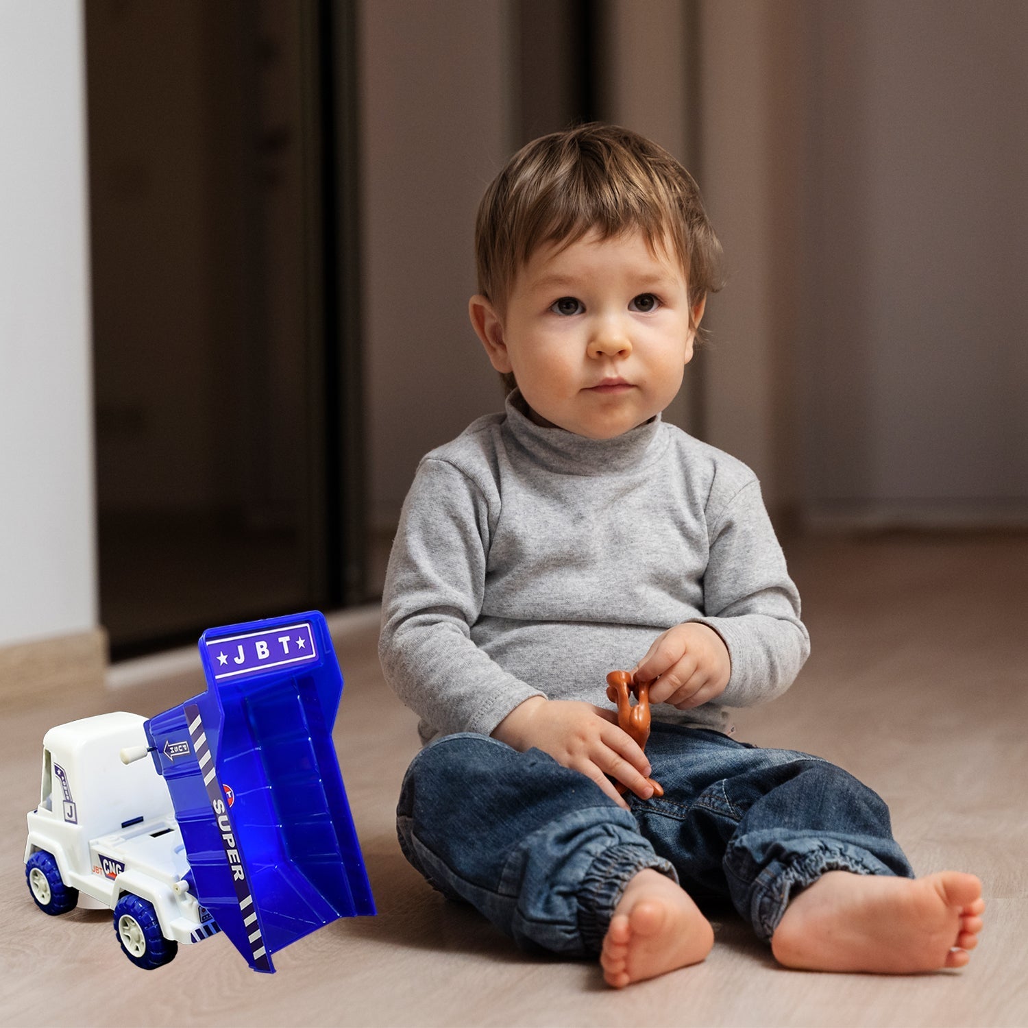 Miniature toy truck with strong plastic material Miniature toy truck with strong plastic material